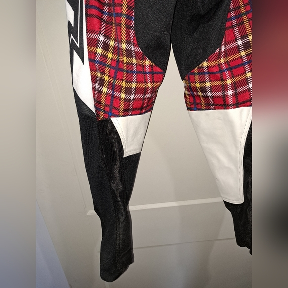 BNWOT Shift dirt bike riding pants - Picture 10 of 15